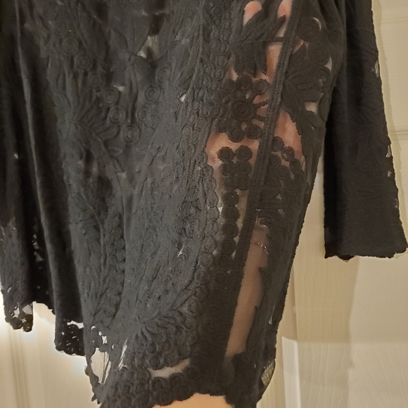 H&M Black Lace Patterned Top - Picture 6 of 7